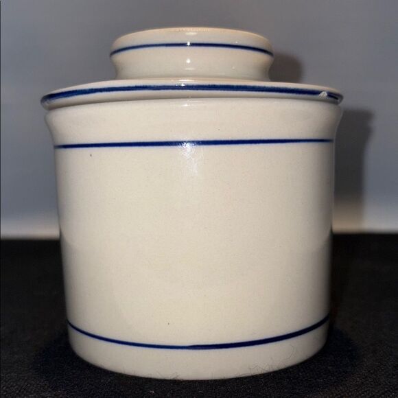 Blue and Cream butter bell - Picture 1 of 7
